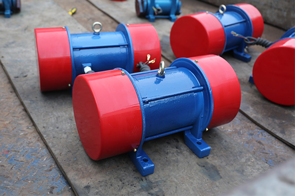 YZS振動(dòng)電機(jī) YZS振動(dòng)電機(jī)